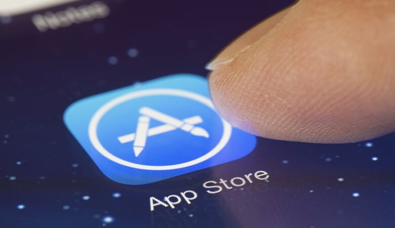 Στο στόχαστρο της ΕΕ η Apple για πιθανή παραβίαση των κανόνων των Αpp Store